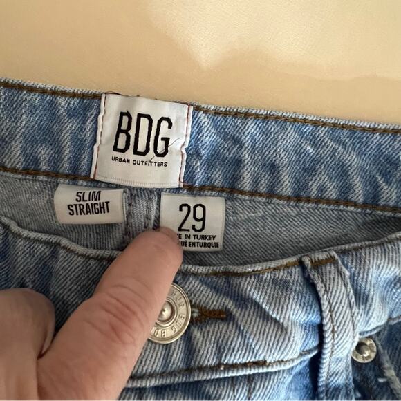 Urban Outfitters BDG Distressed Slim Straight Light Wash Jeans - Picture 4 of 4